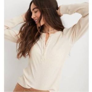 Aerie Road Trip Long Sleeve Henley Tee (Cream)